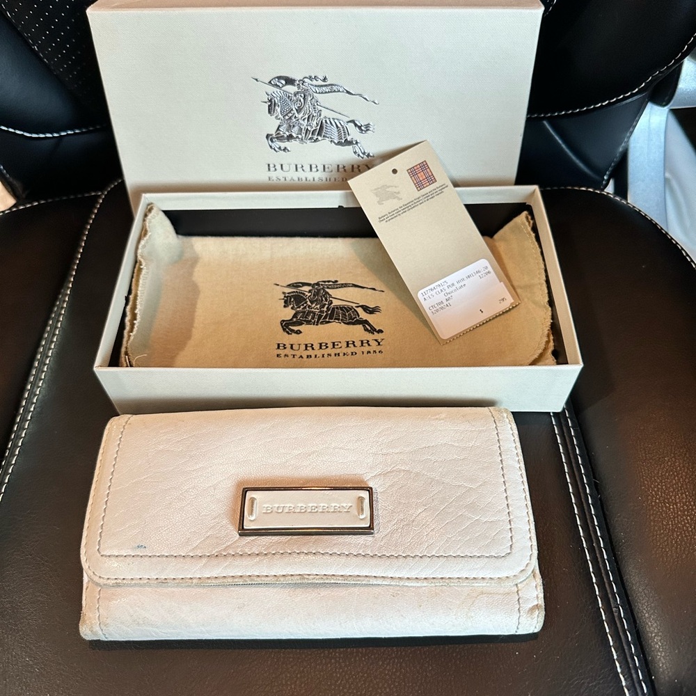 Burberry Leather Wallet with dust bag and box shown